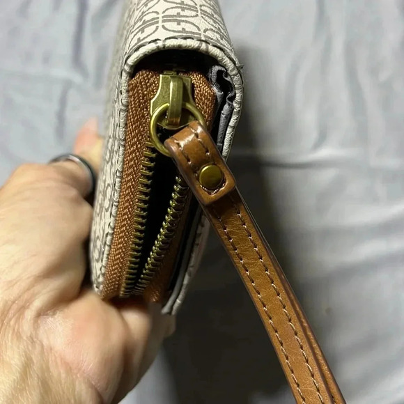 Fossil Zip Around Wallet Y2K 90's Travel Casual Functional Neutral Brown Tan - Picture 5 of 9